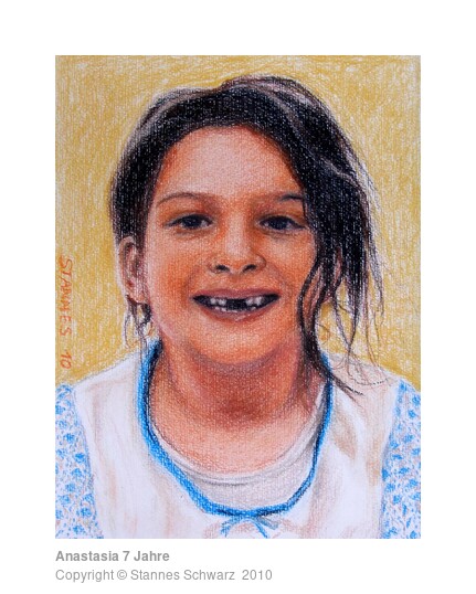 Anastasia 7 Jahre, Pastellzeichnung in Hellgelb