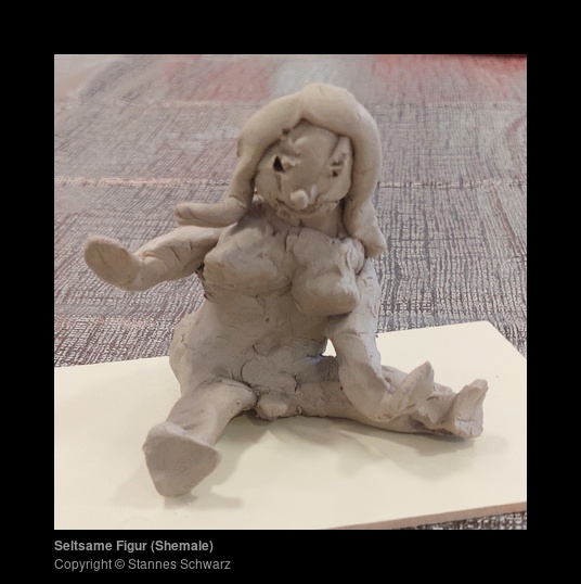Seltsame Figur (Shemale)